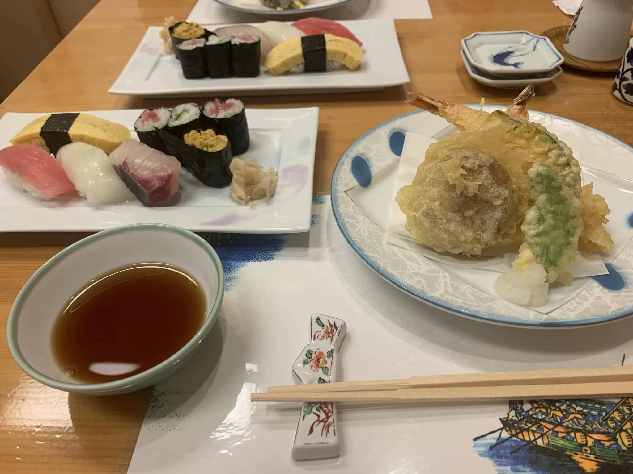 今夜は中高校時代にバイトしていた武岡のだるま寿司で天ぷら寿司...